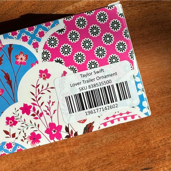 Taylor Swift Lover Trailer Ornament - Picture 2 of 2